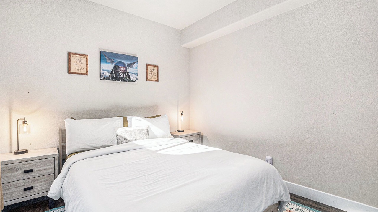 Photo of Bedroom in Gleneagle