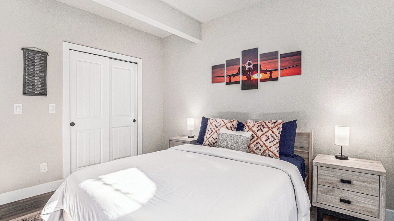 Photo of Bedroom in Gleneagle