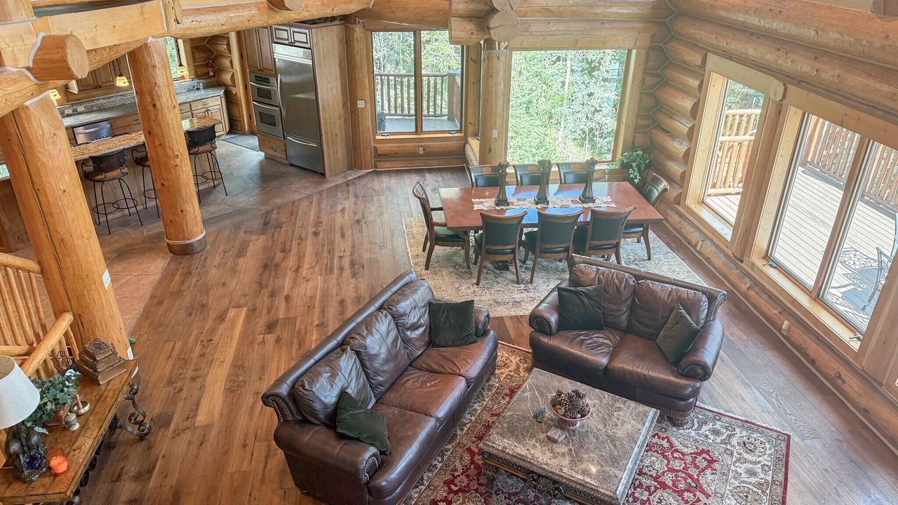 Photo of Livingroom in Three Peaks