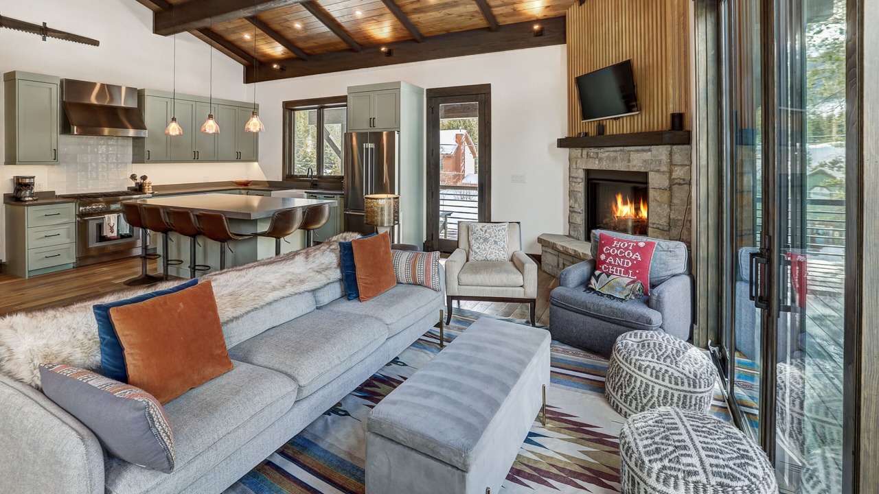 Photo of Livingroom in Blue River