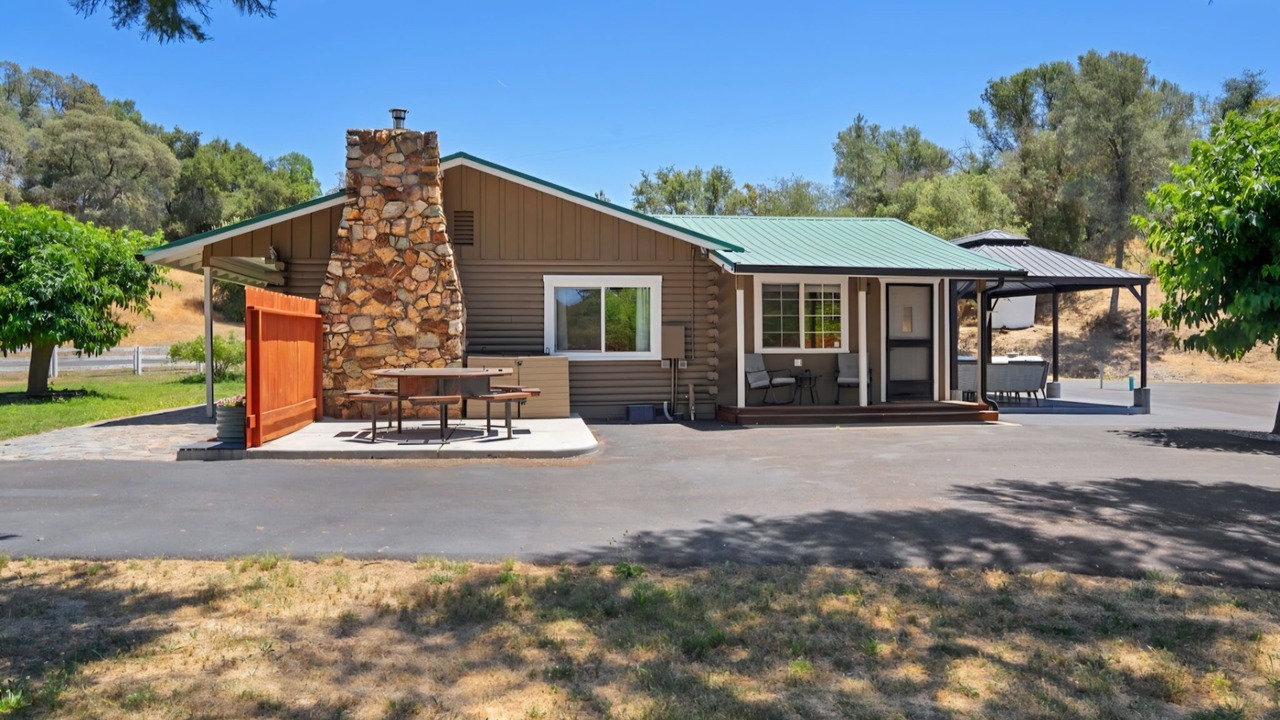 Photo of Outdoor in Mariposa