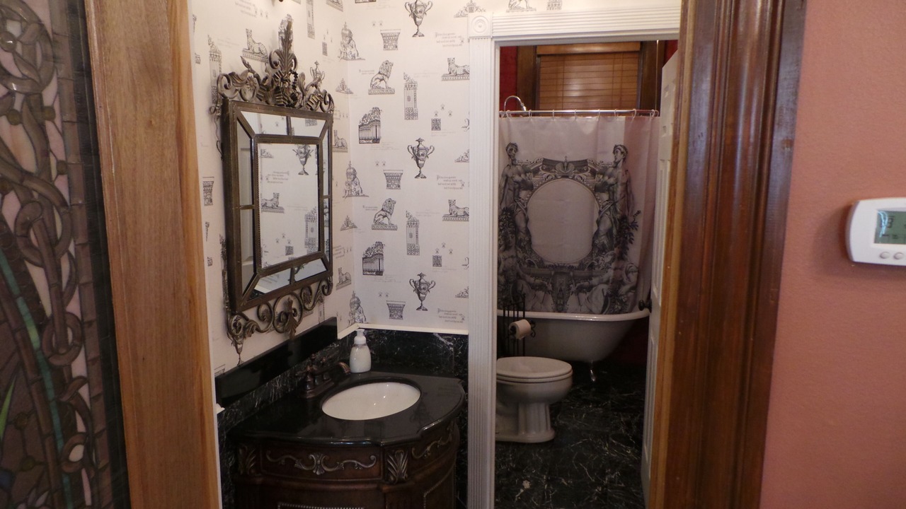 Photo of Bathroom in City Park West
