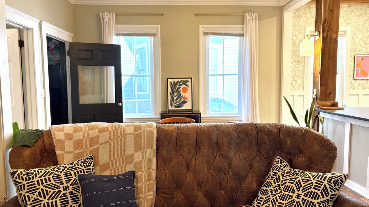Photo of Livingroom in Ohio City