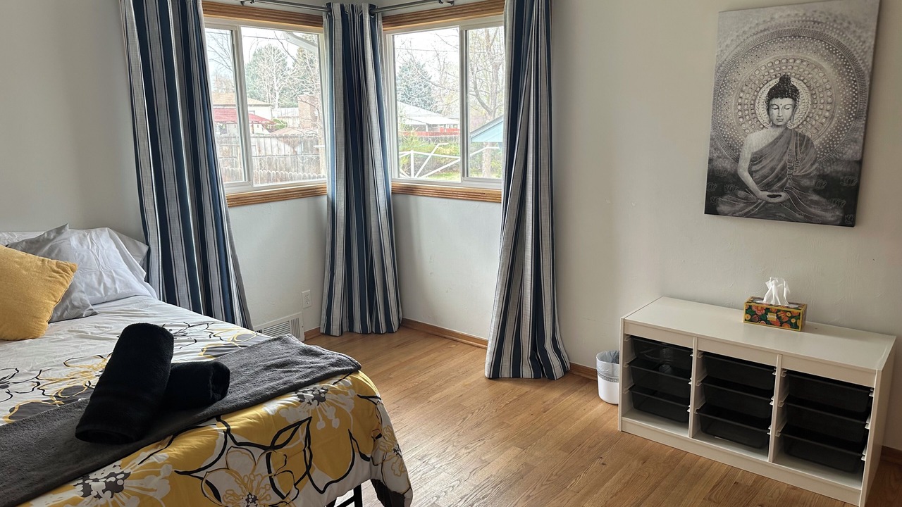 Photo of Bedroom in Englewood