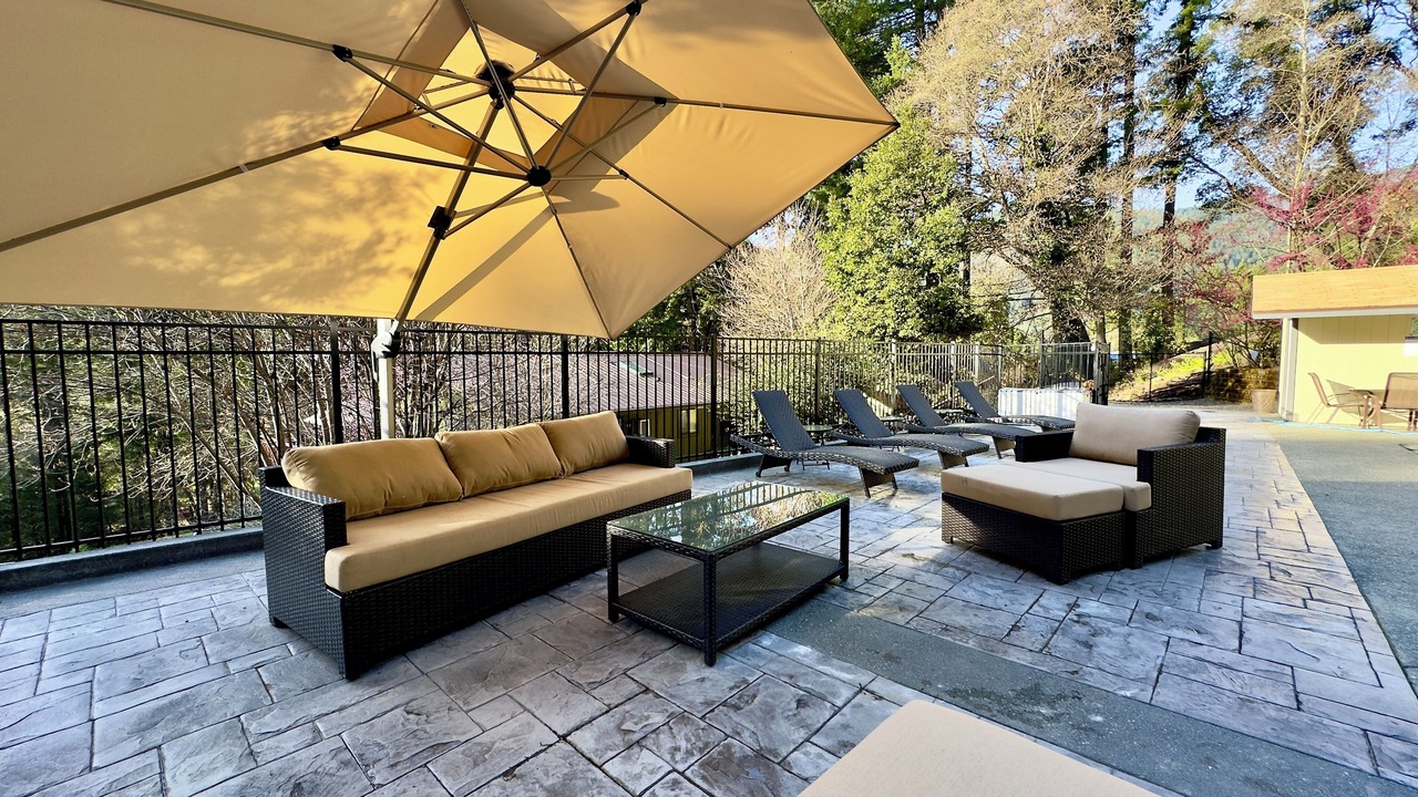 Photo of Patio Balcony in Willow Creek