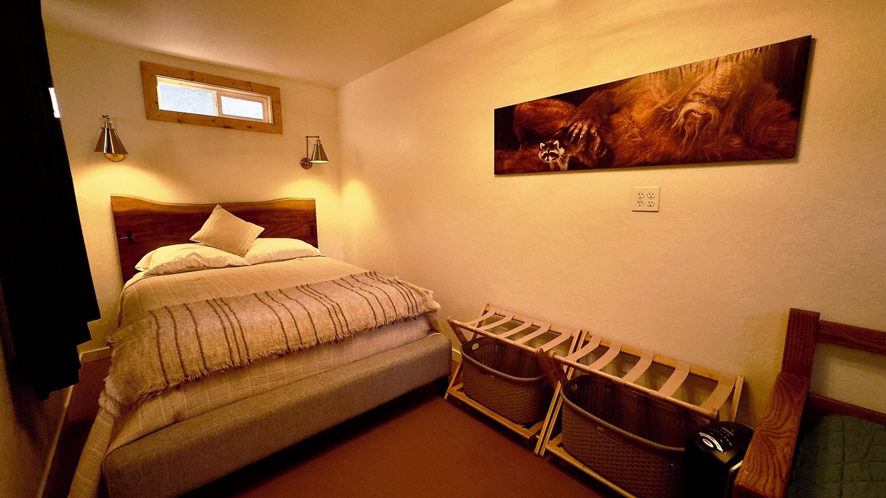 Photo of Bedroom in Willow Creek