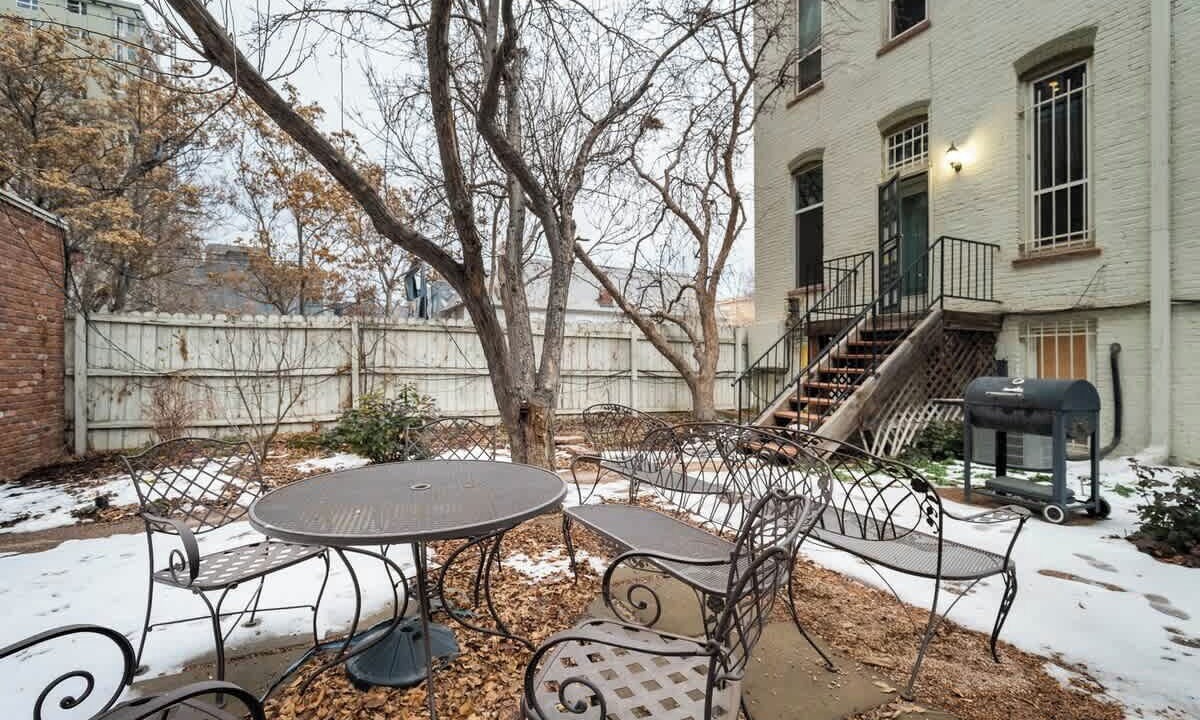Photo of Outdoor in Five Points