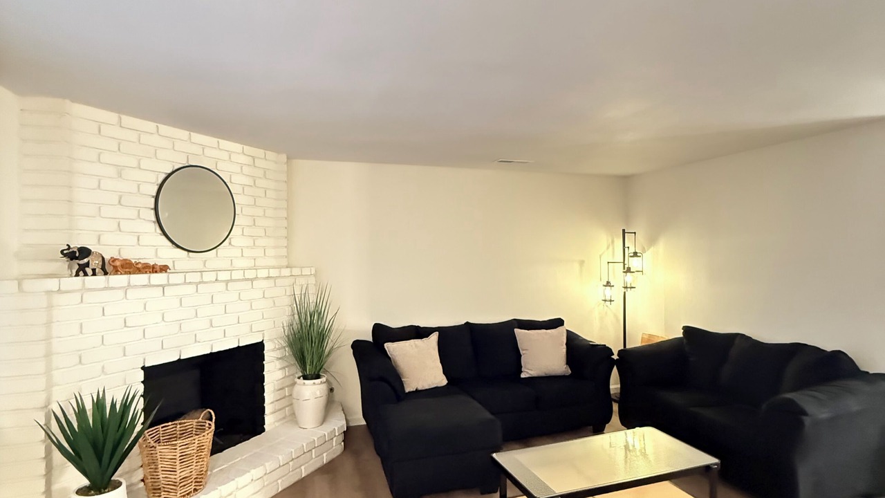 Photo of Livingroom in Salinas