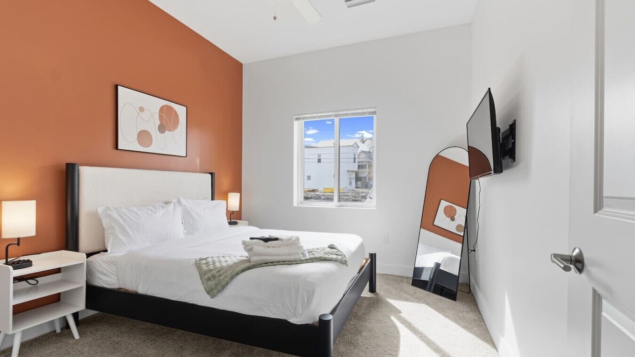 Photo of Bedroom in Little Italy