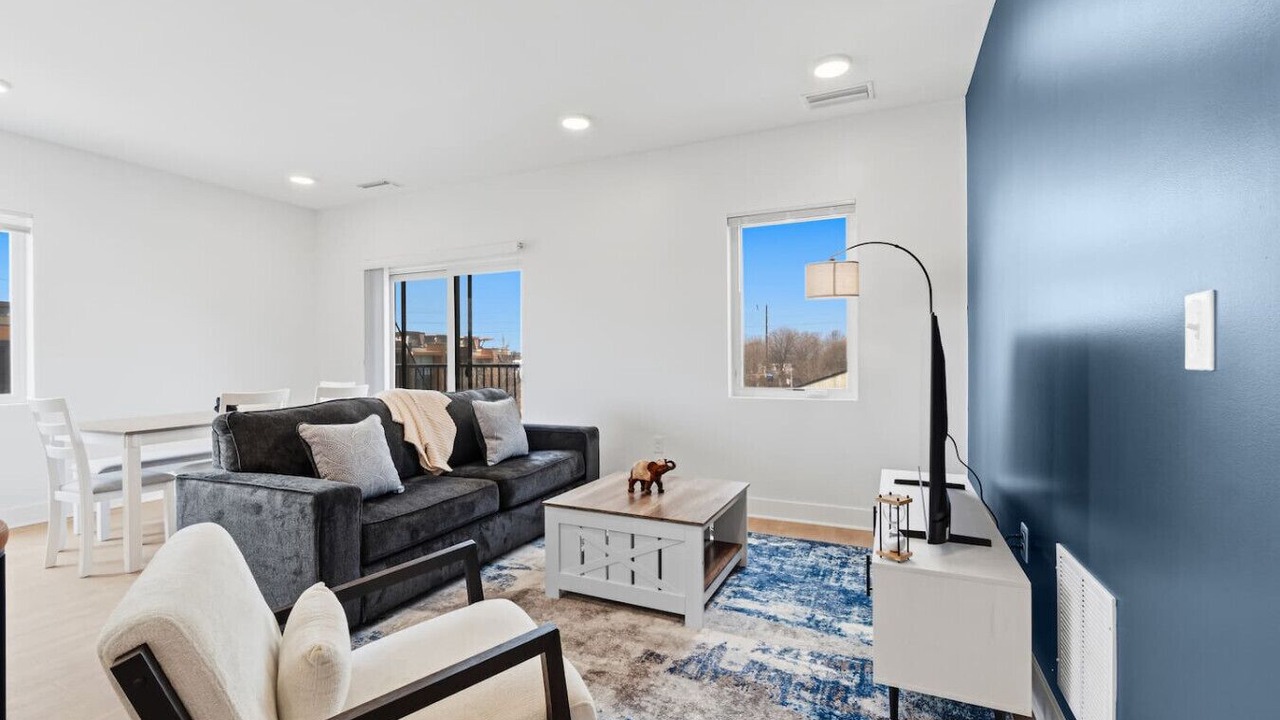 Photo of Livingroom in Little Italy