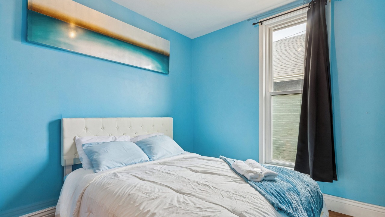 Photo of Bedroom in Lincoln Park