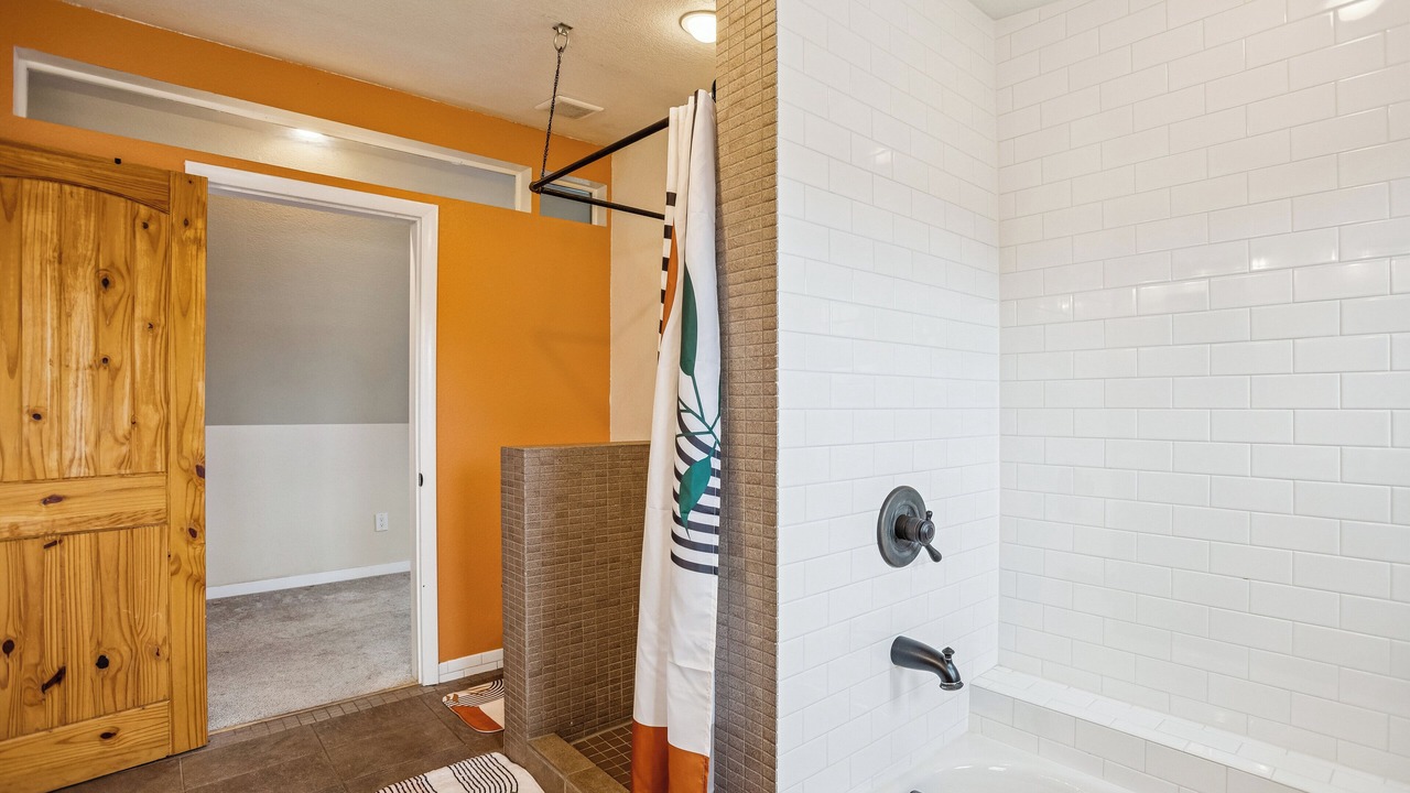 Photo of Bathroom in Lincoln Park