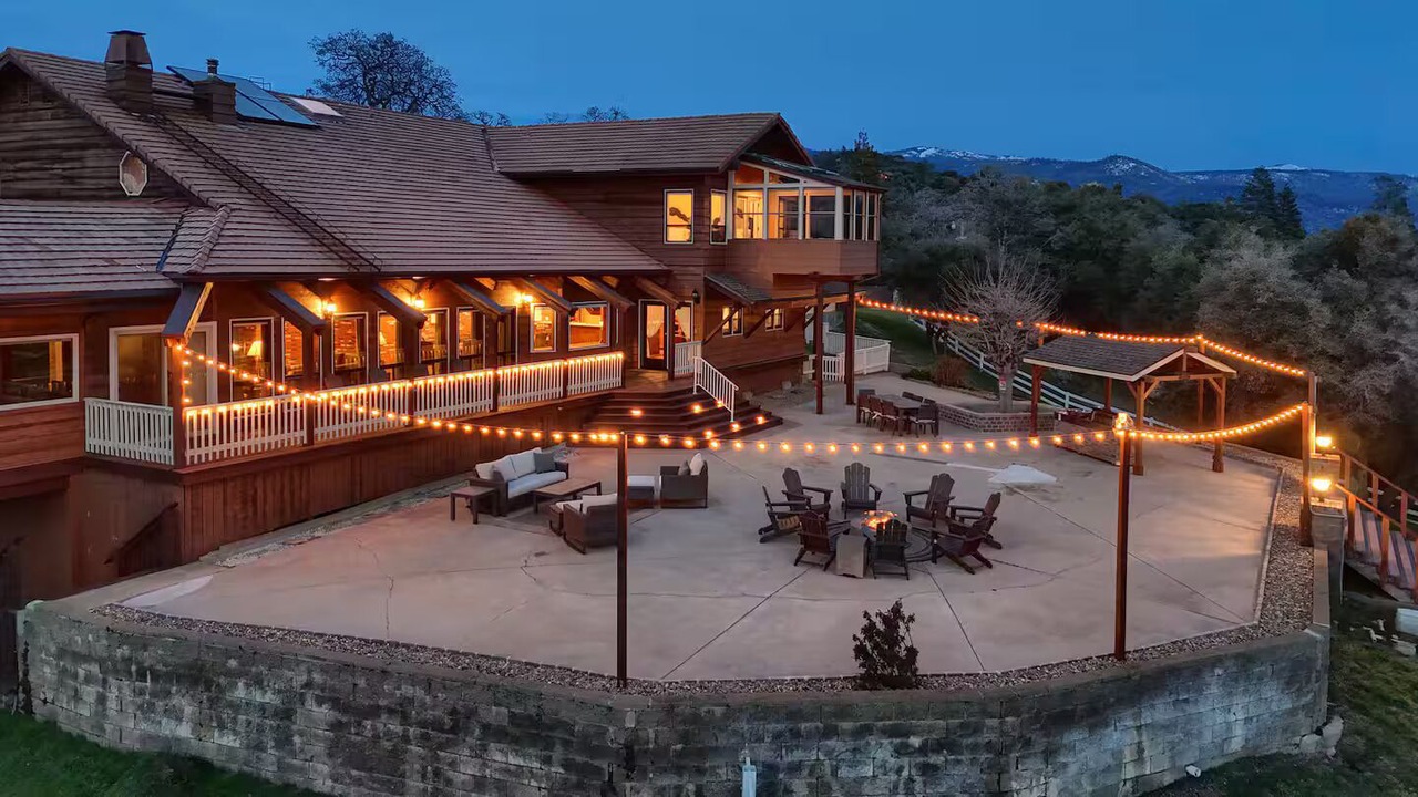 Photo of Patio Balcony in Oakhurst