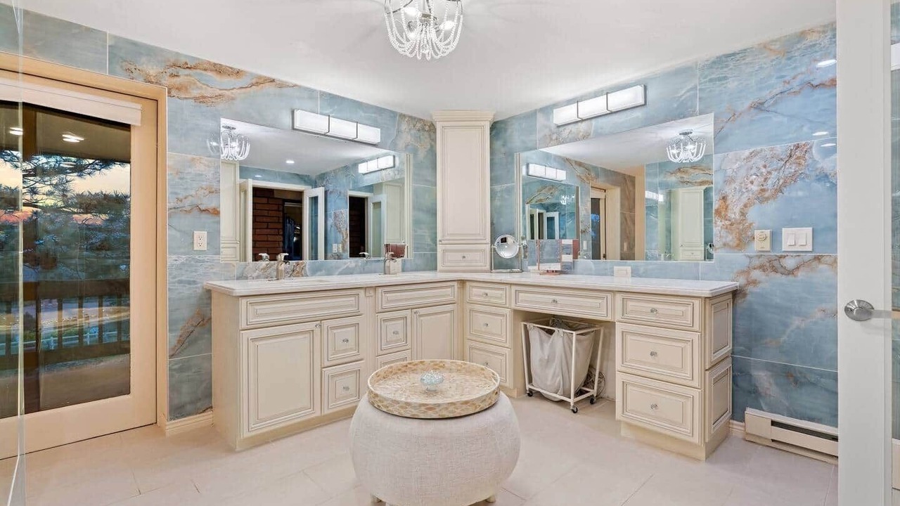 Photo of Bathroom in Golden