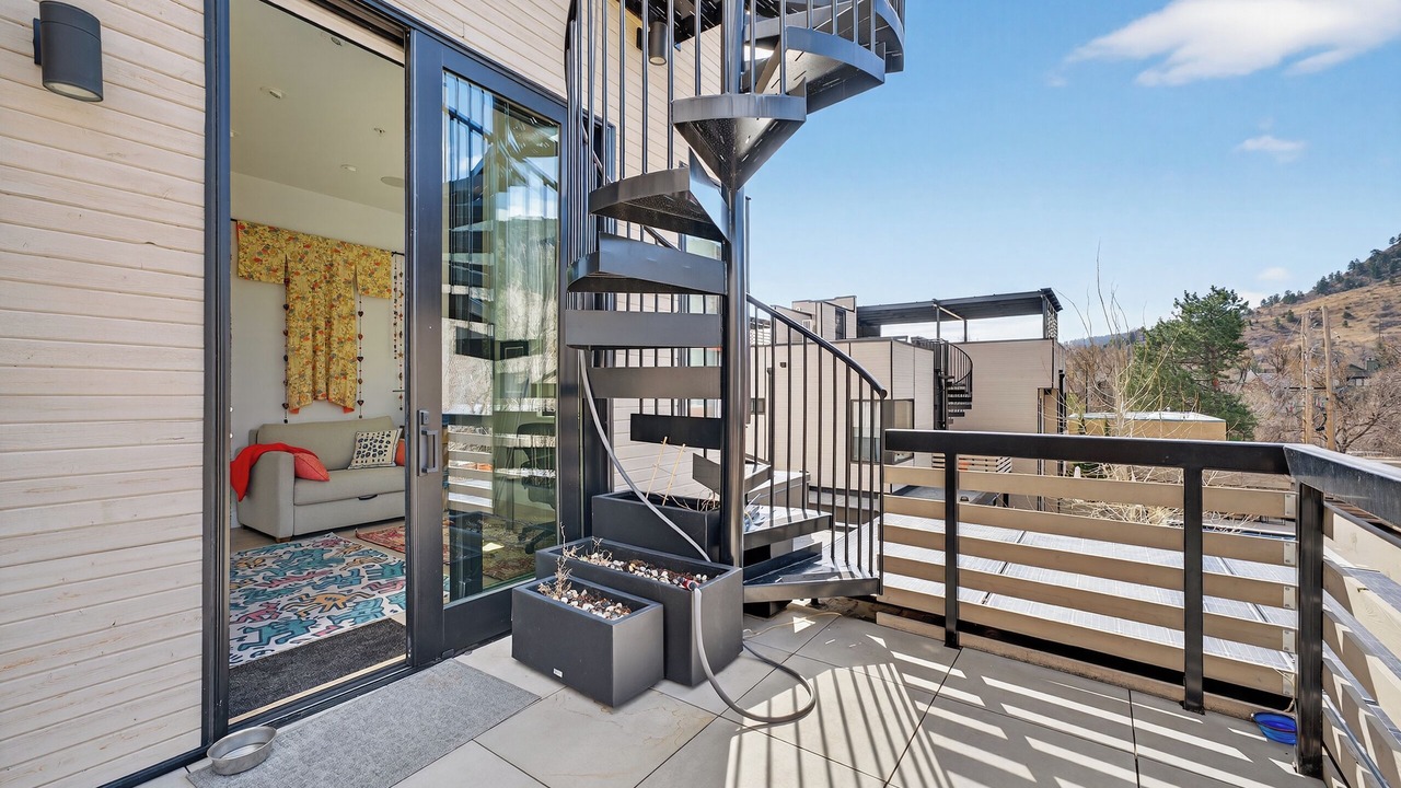 Photo of Patio Balcony in Lower Arapahoe