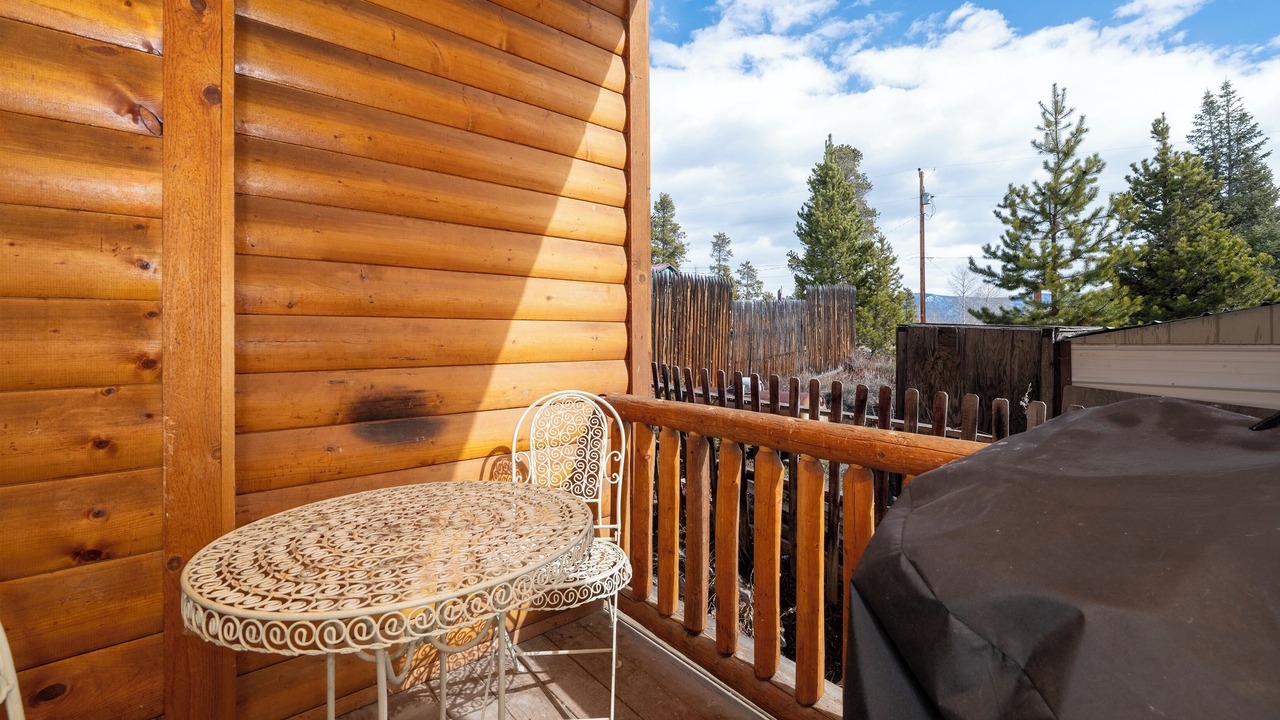 Photo of Patio Balcony in Granby