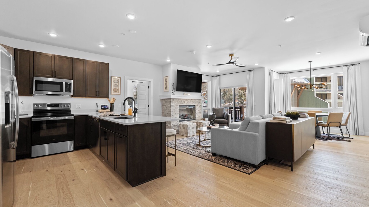 Photo of Others in Lakeside Village
