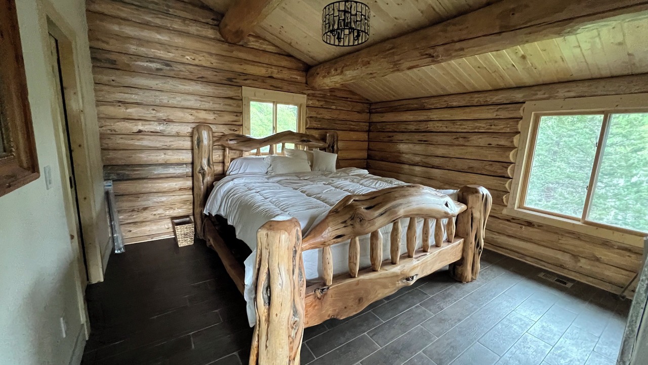Photo of Bedroom in Columbine Lake
