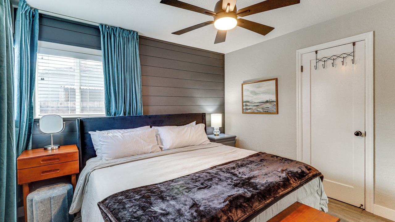 Photo of Bedroom in Reno/Tahoe Airport