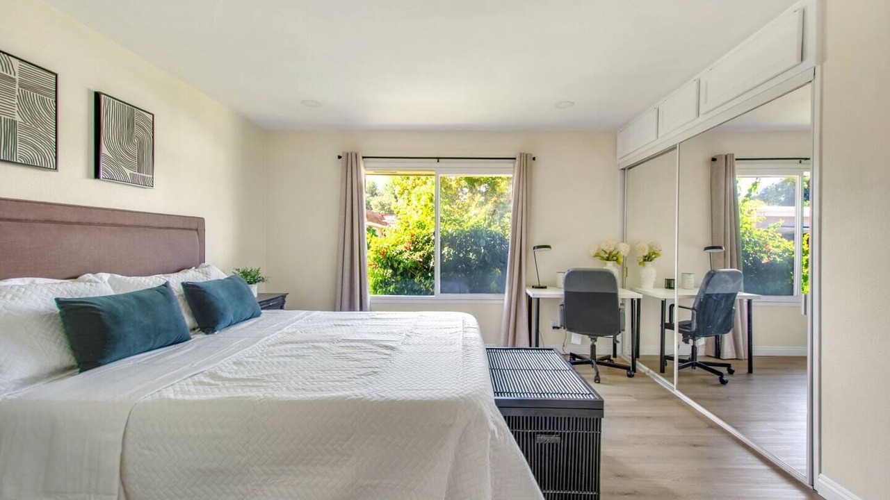 Photo of Bedroom in Aliso Viejo