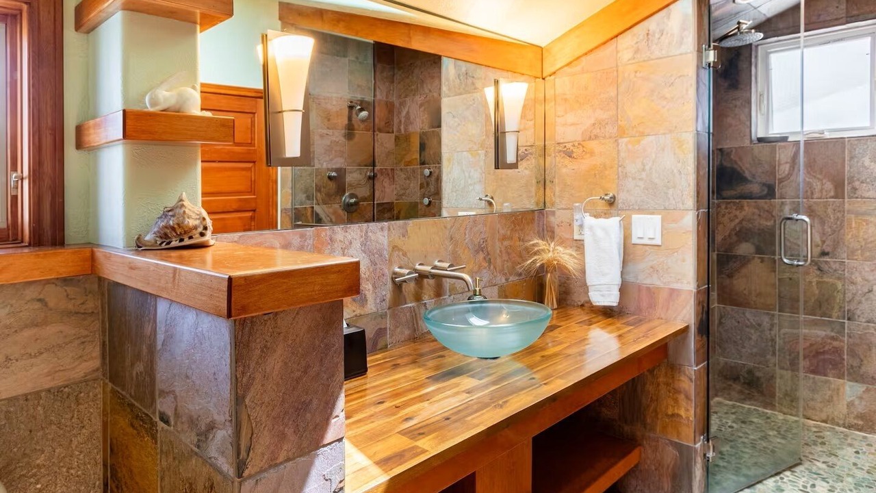 Photo of Bathroom in Newlands