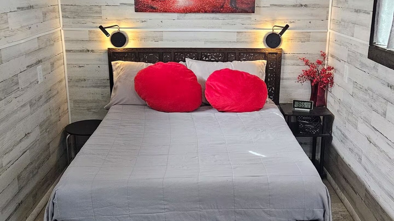 Photo of Bedroom in Price