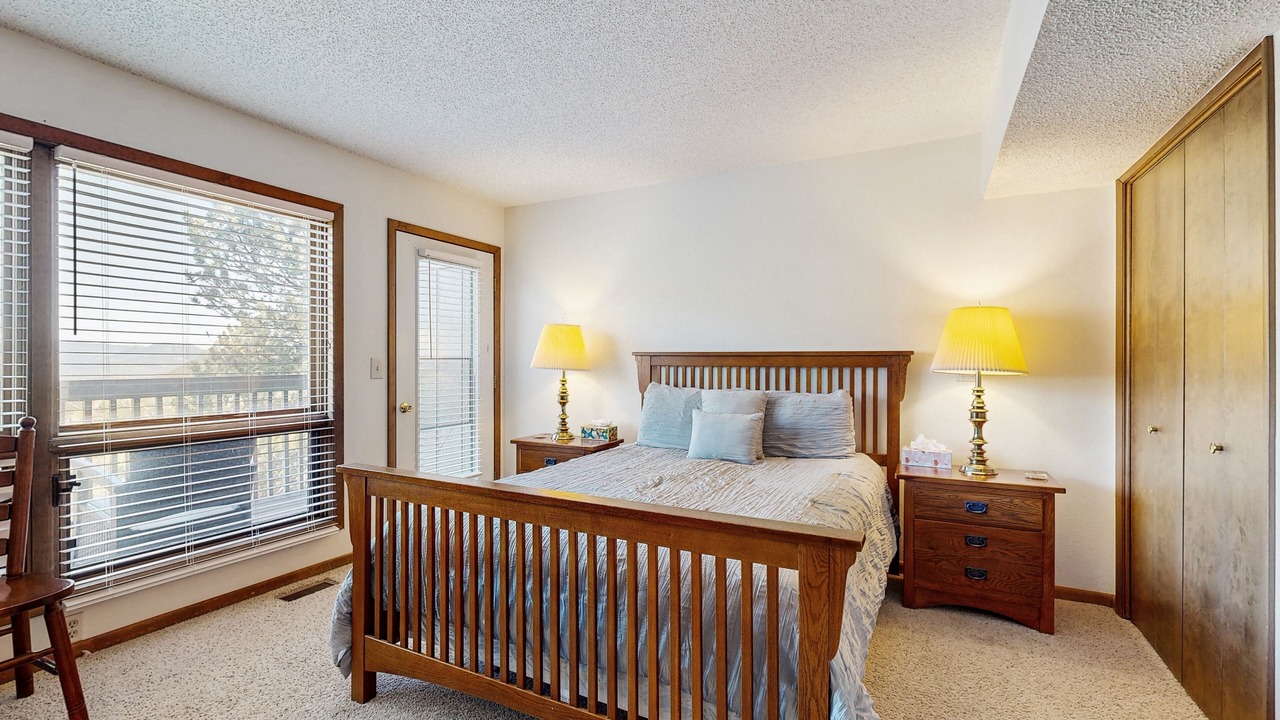 Photo of Bedroom in Fall River Estates