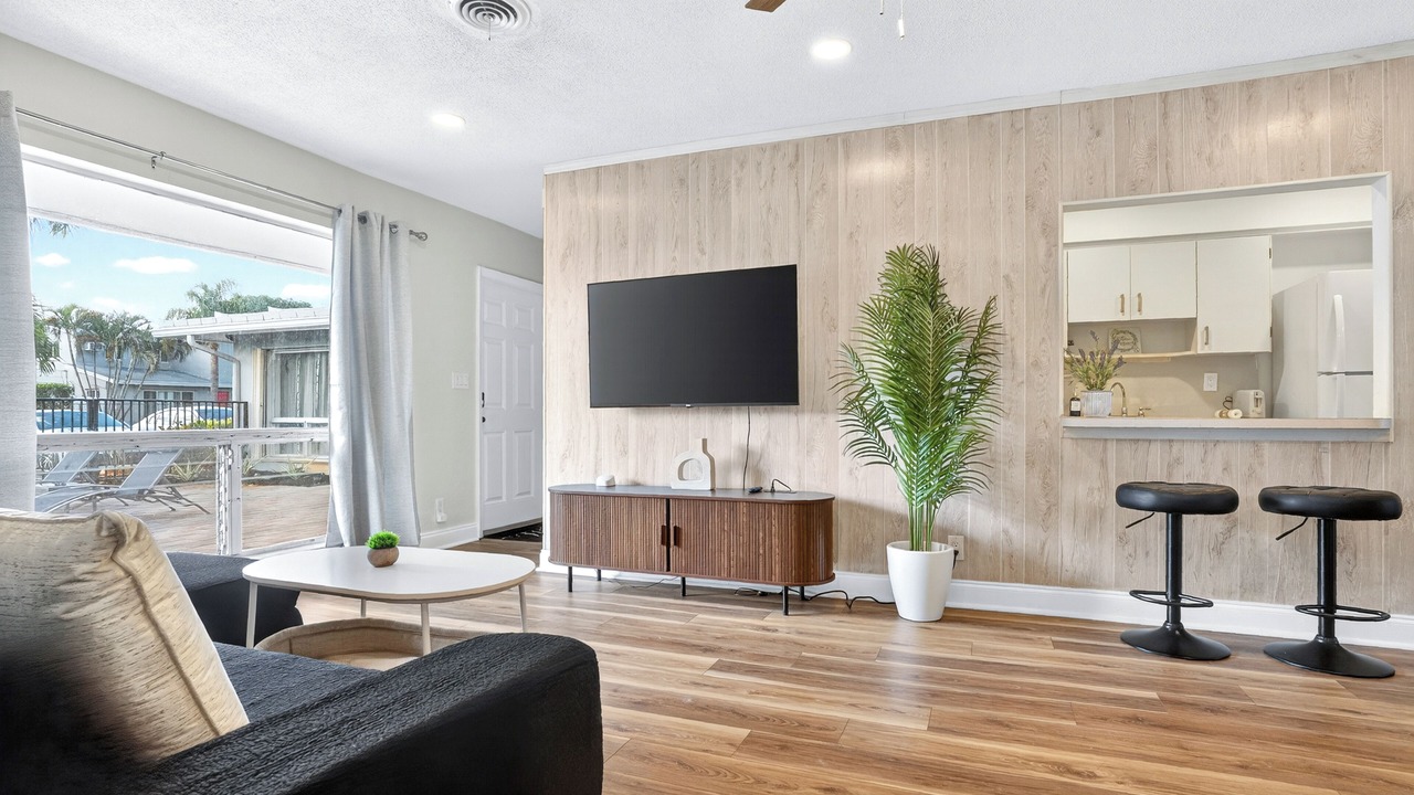 Photo of Livingroom in Coral Ridge Isles