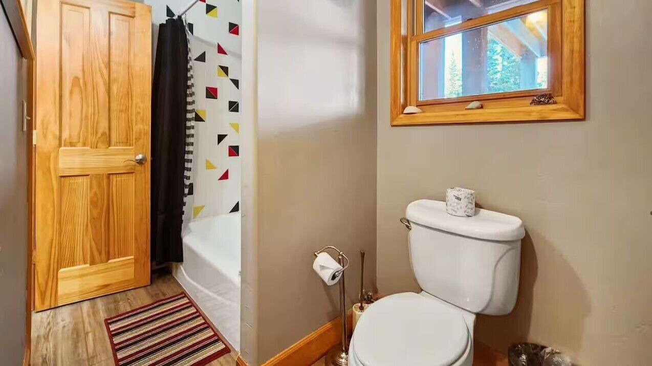 Photo of Bathroom in Quandary Village
