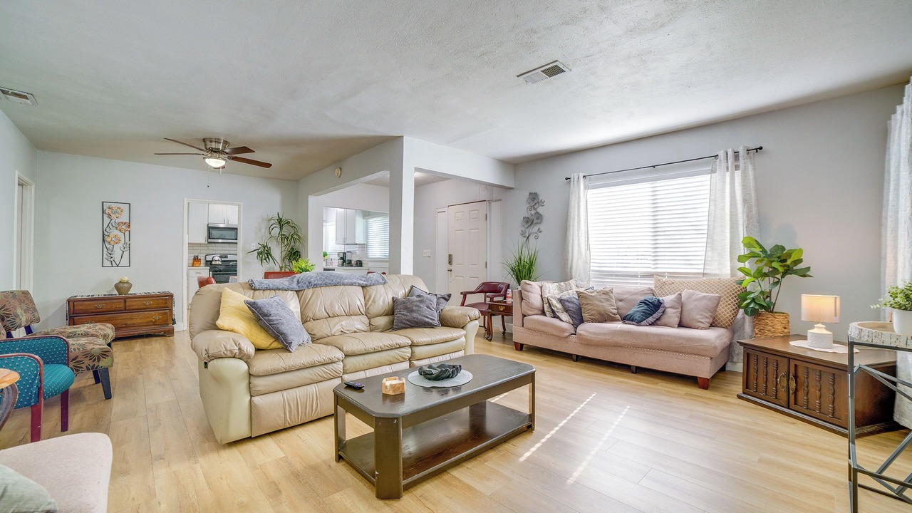 Photo of Livingroom in Riverside