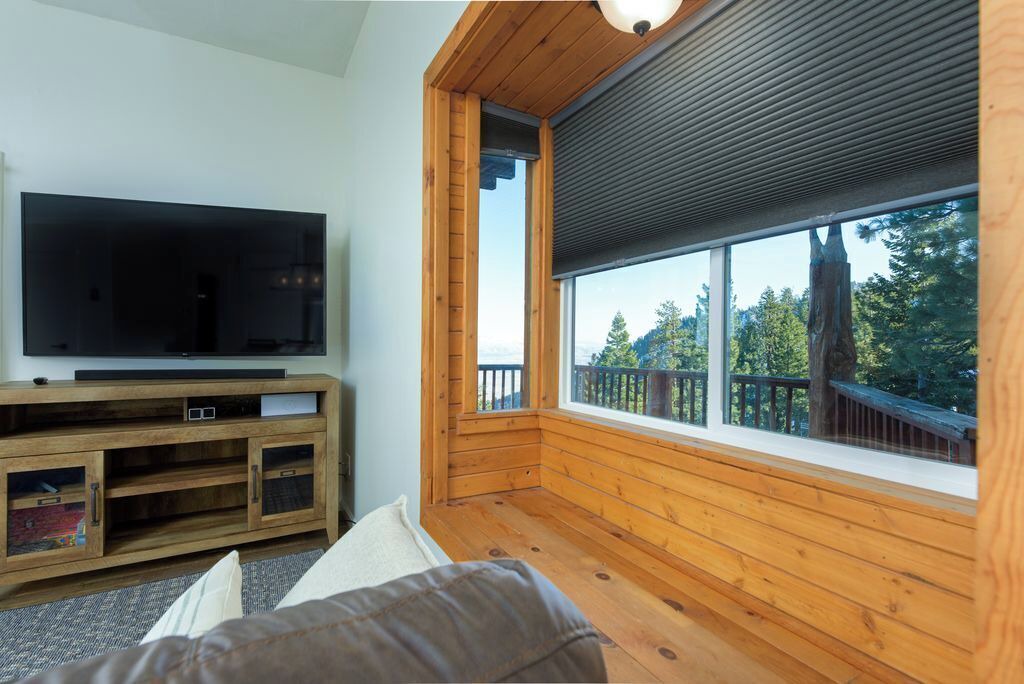 Photo of Livingroom in Tahoe Village