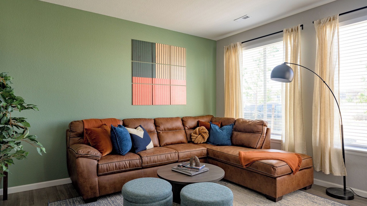 Photo of Livingroom in Dupont