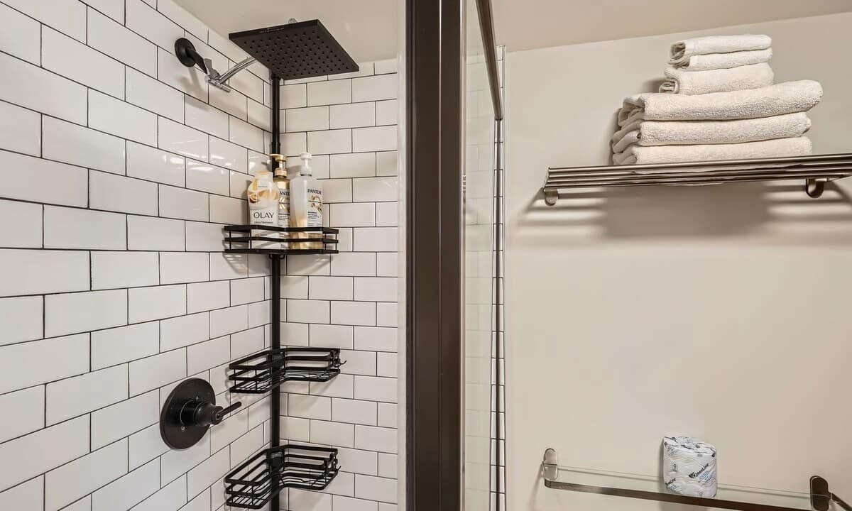 Photo of Bathroom in Five Points