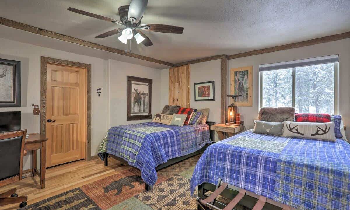 Photo of Bedroom in Black Hawk