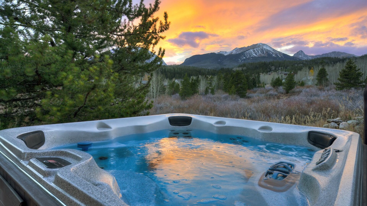 Photo of Outdoor in Three Peaks