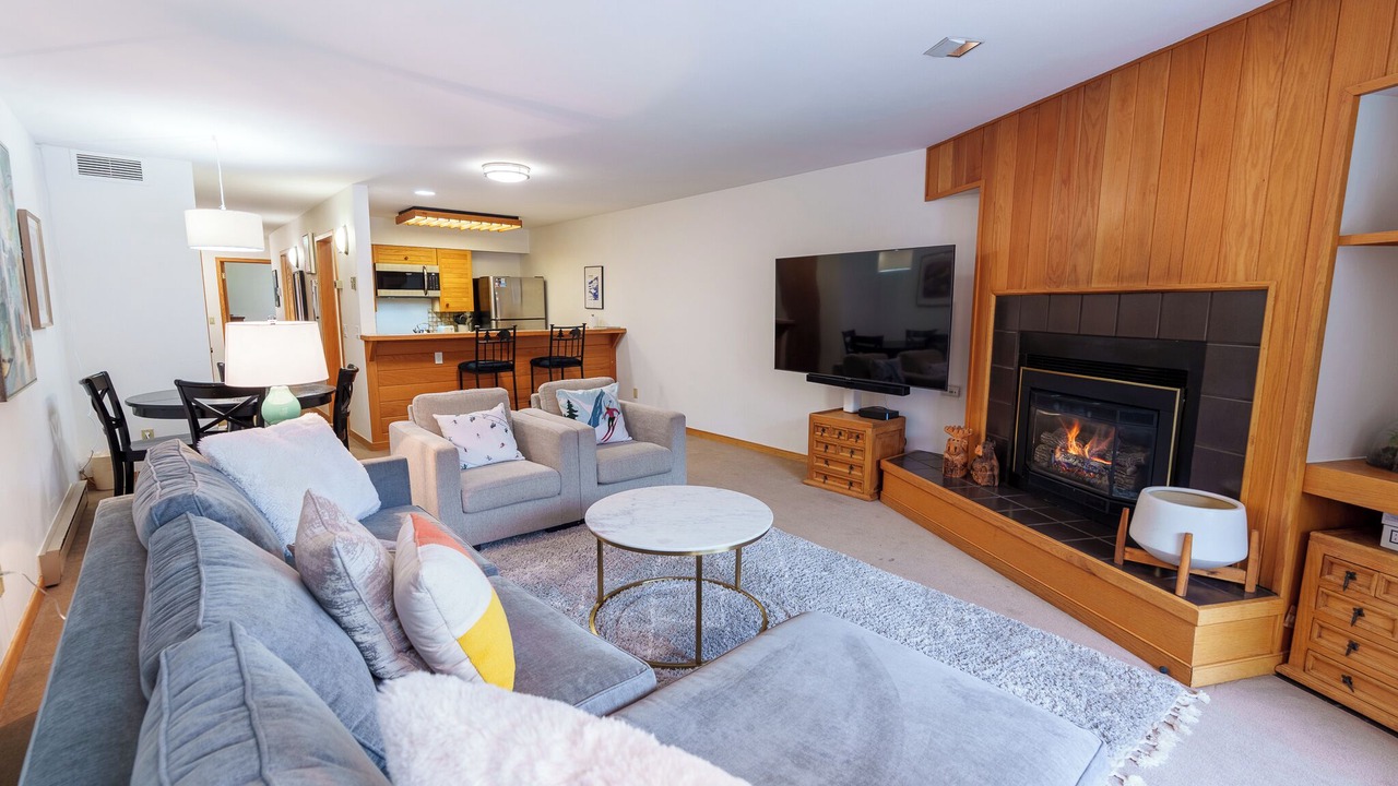Photo of Livingroom in Mountain House