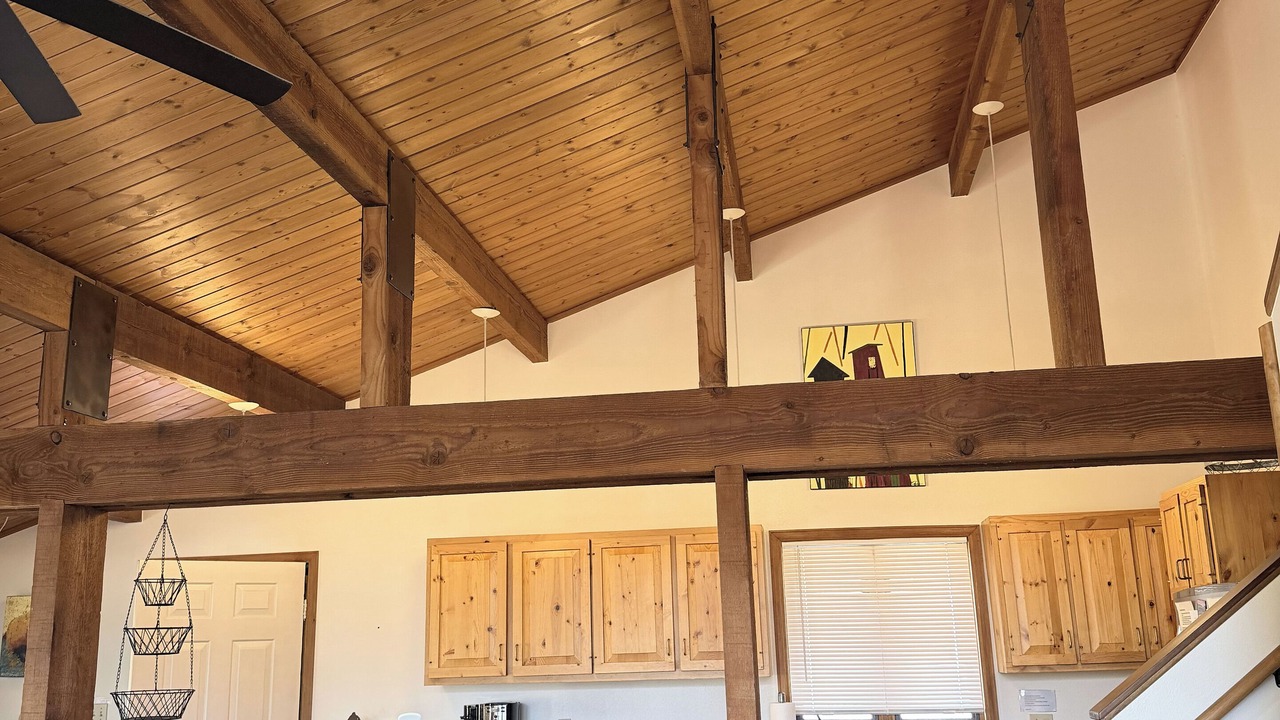 Photo of Livingroom in Lake City