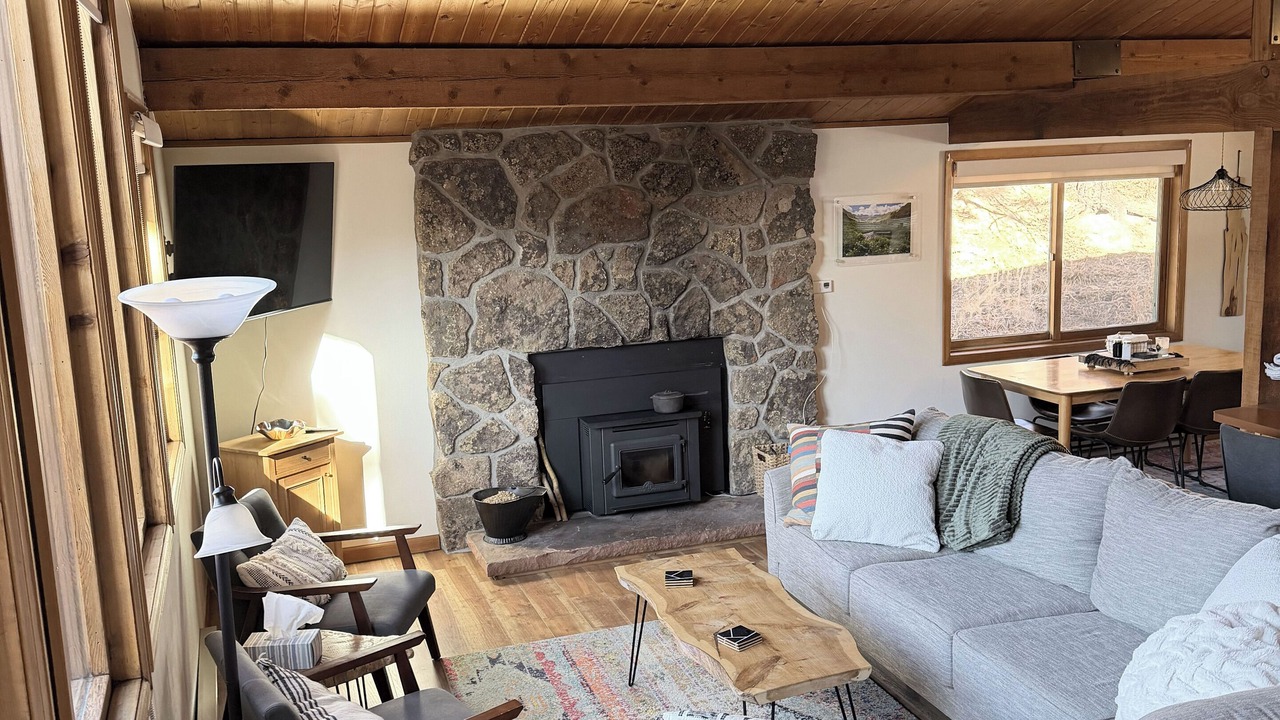 Photo of Livingroom in Lake City
