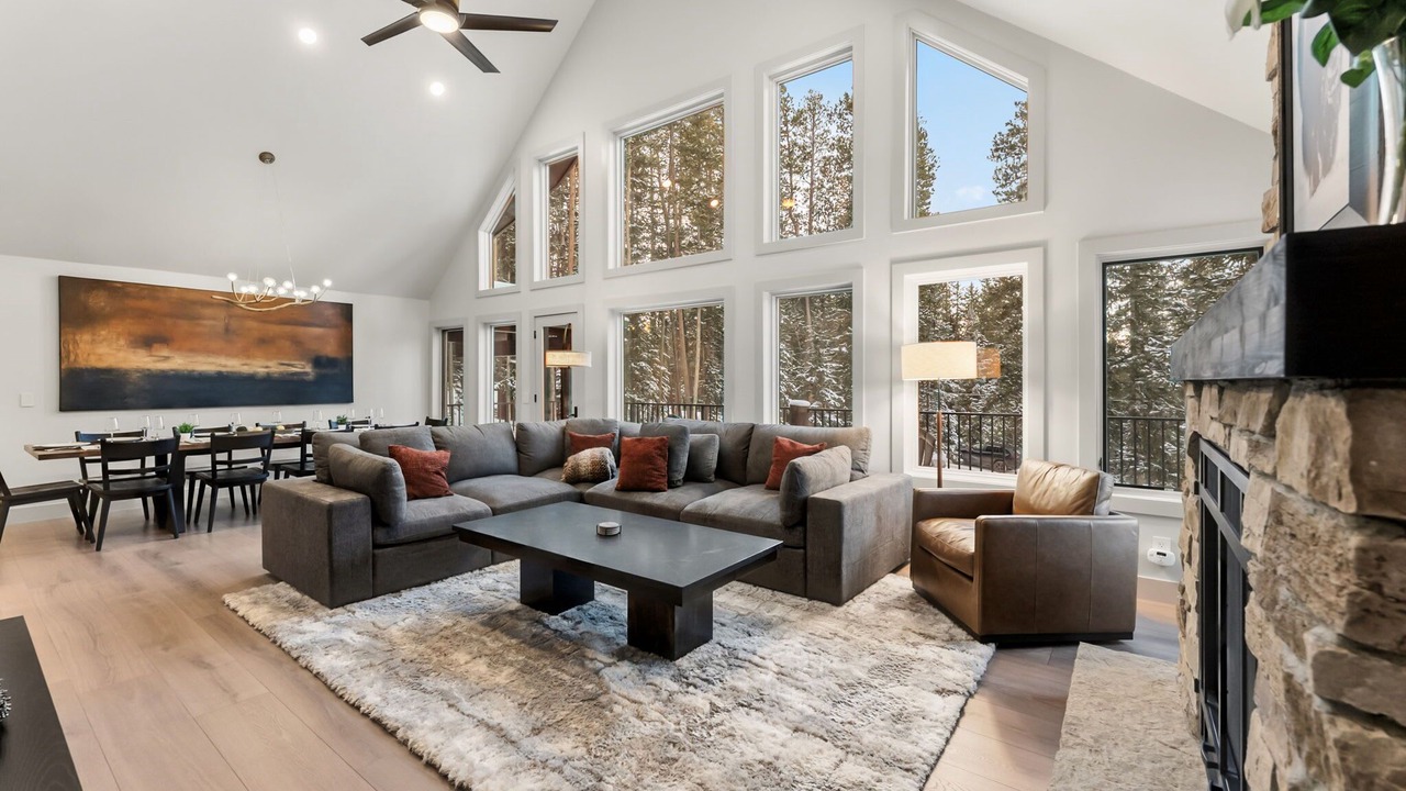 Photo of Livingroom in Breckenridge Park Estates