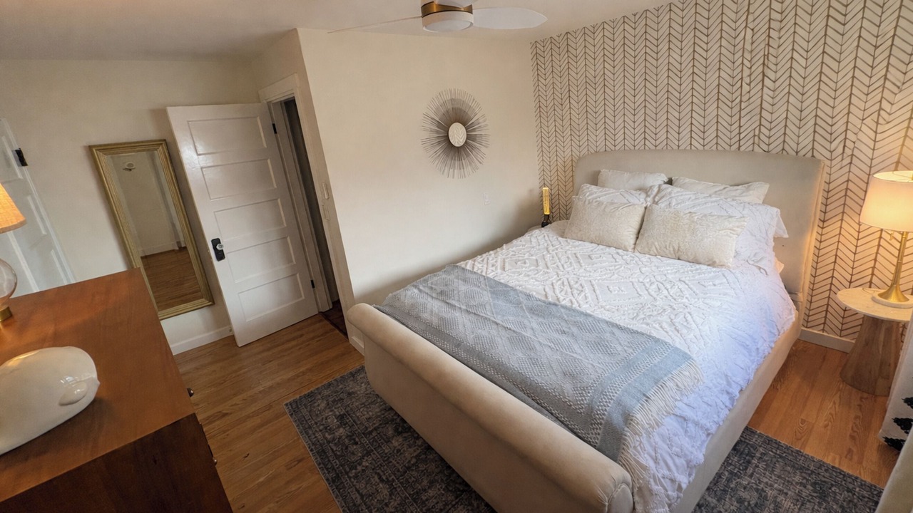 Photo of Bedroom in Westside