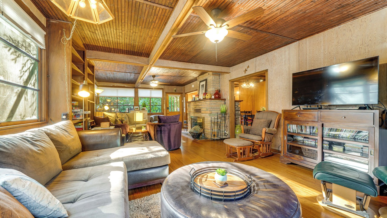 Photo of Bedroom in Brookdale