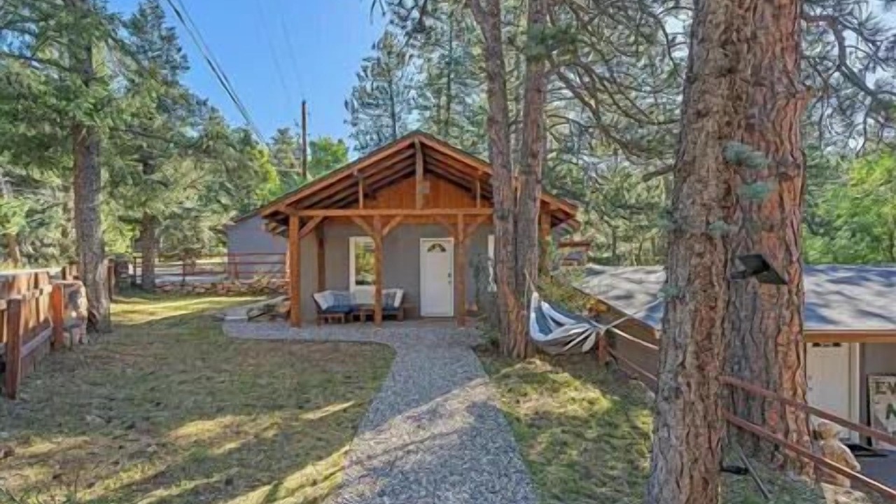 Photo of Outdoor in Evergreen Meadows