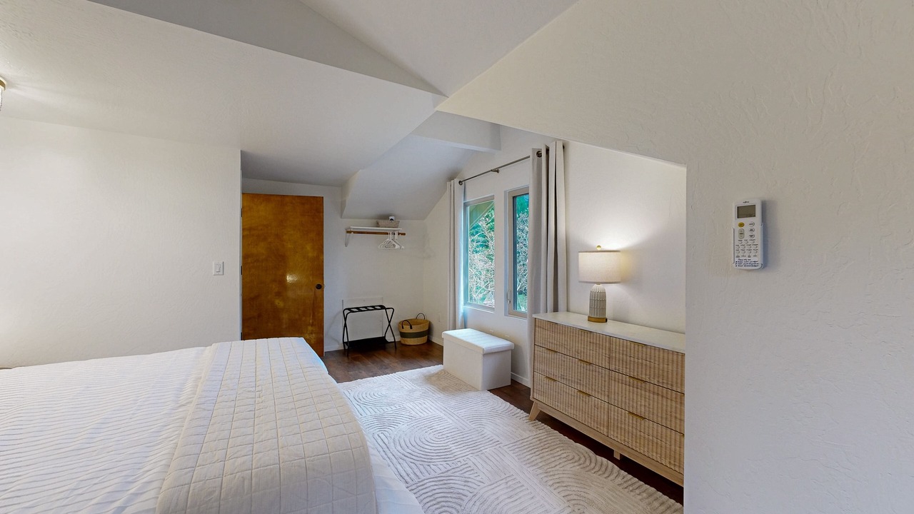 Photo of Bedroom in Jacoby Creek