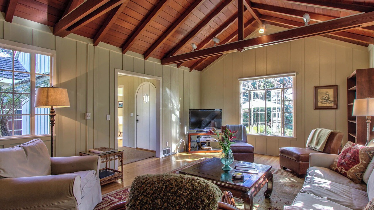 Photo of Livingroom in Carmel Point