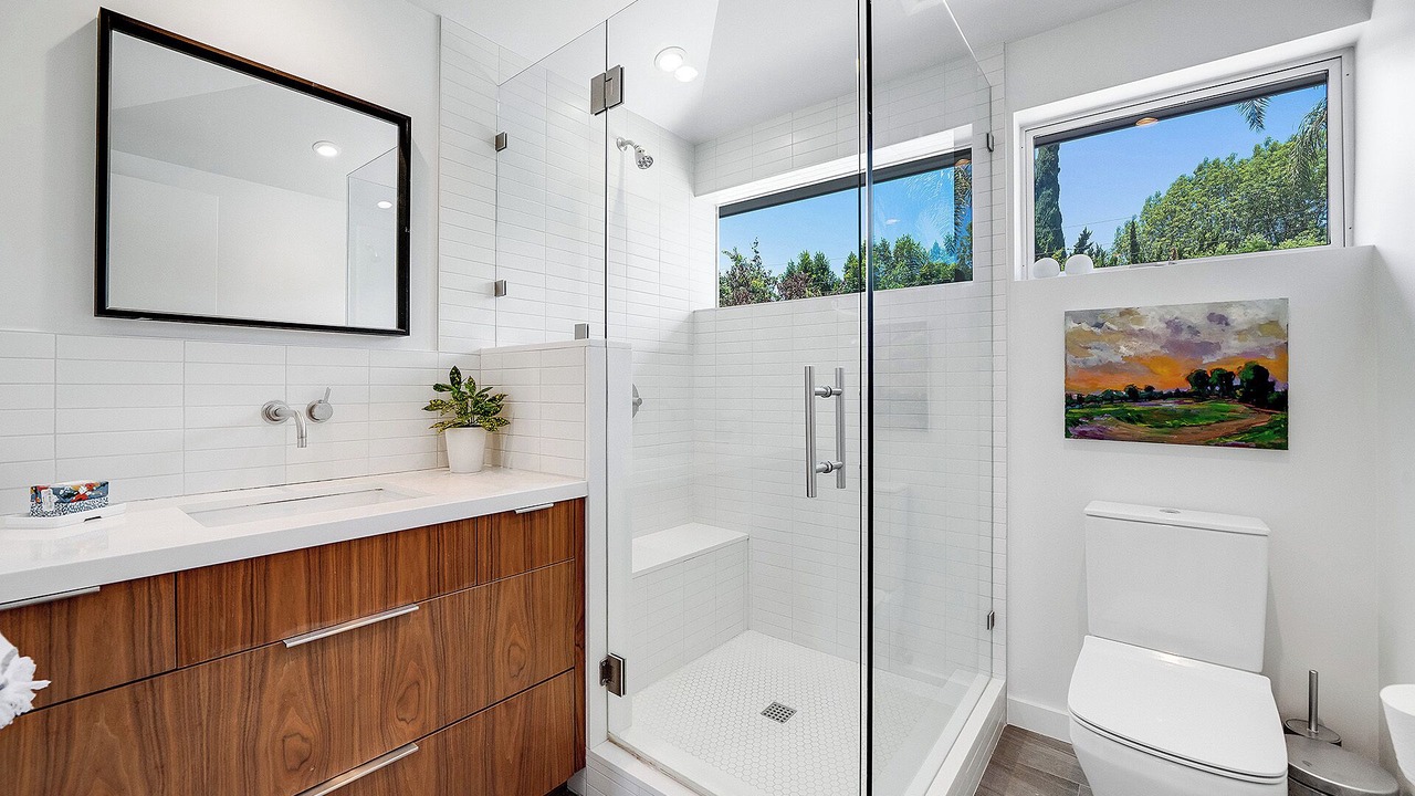 Photo of Bathroom in Valley Village