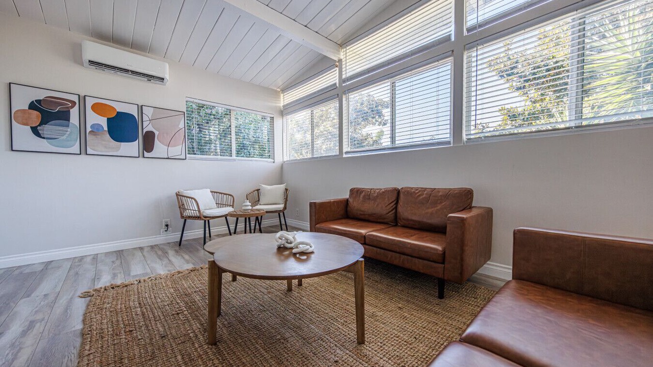 Photo of Livingroom in Beverly Hills