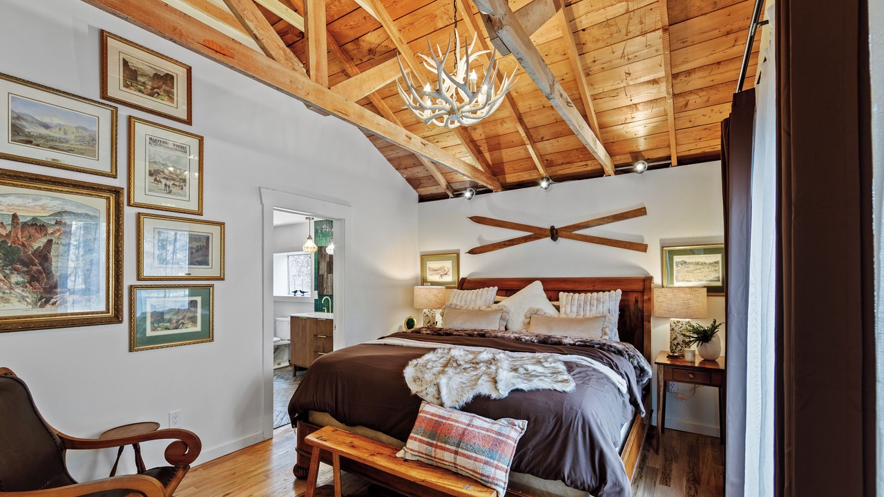 Photo of Bedroom in Skyway
