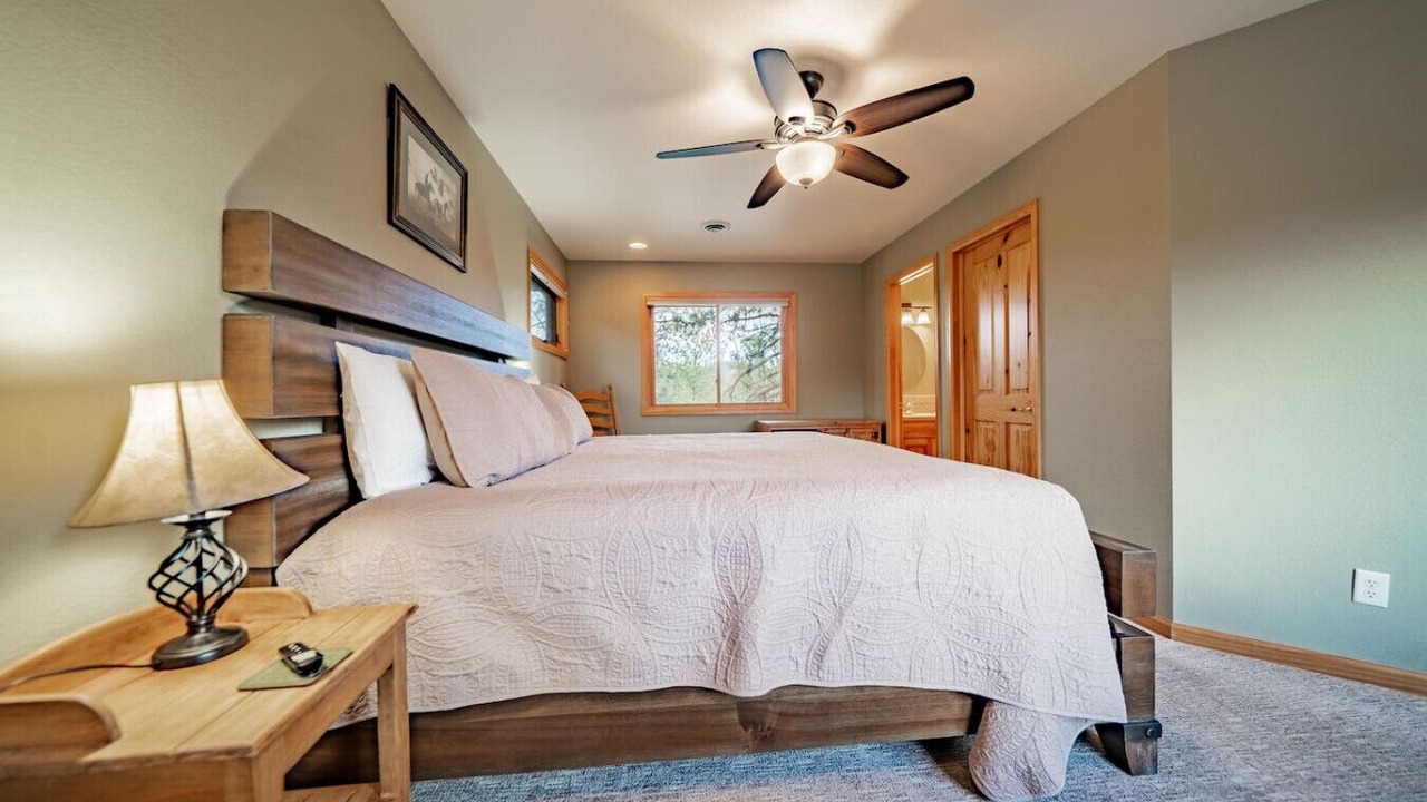 Photo of Bedroom in Stanley Hills
