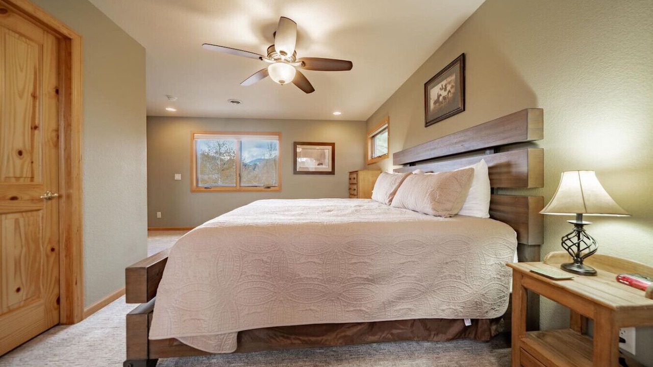 Photo of Bedroom in Stanley Hills