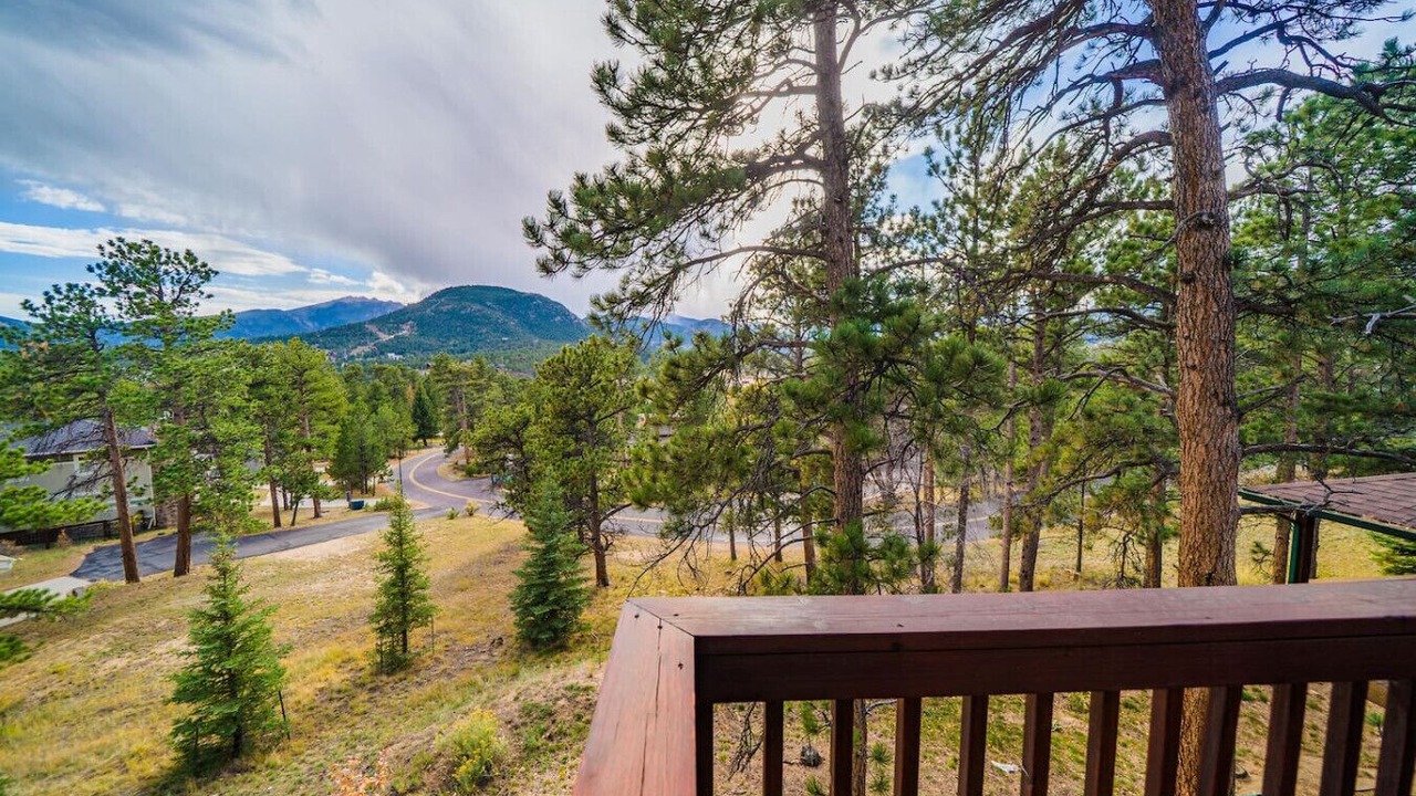 Photo of Outdoor in Stanley Hills